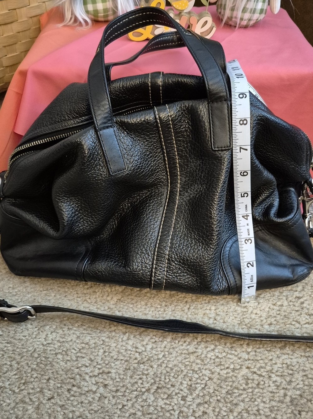 COACH Large Vintage Black Coach Bag With Crossbody Strap. IN GOOD USED CONDITION - Picture 10 of 13